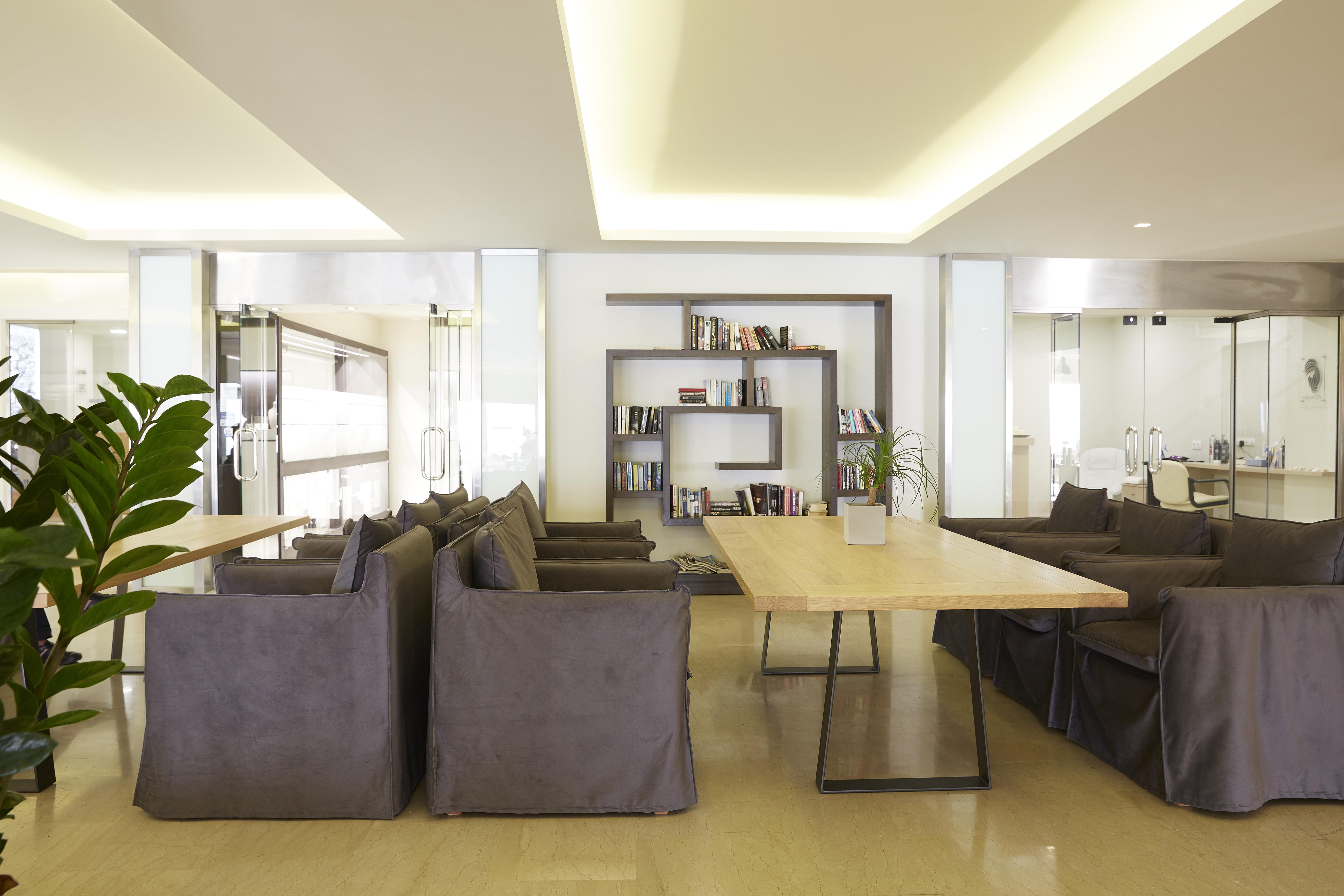 Alkyna Lifestyle Beach Resort Ex La Grotta Verde (Adults Only) Agios Gordios  Ngoại thất bức ảnh The lounge at the airport