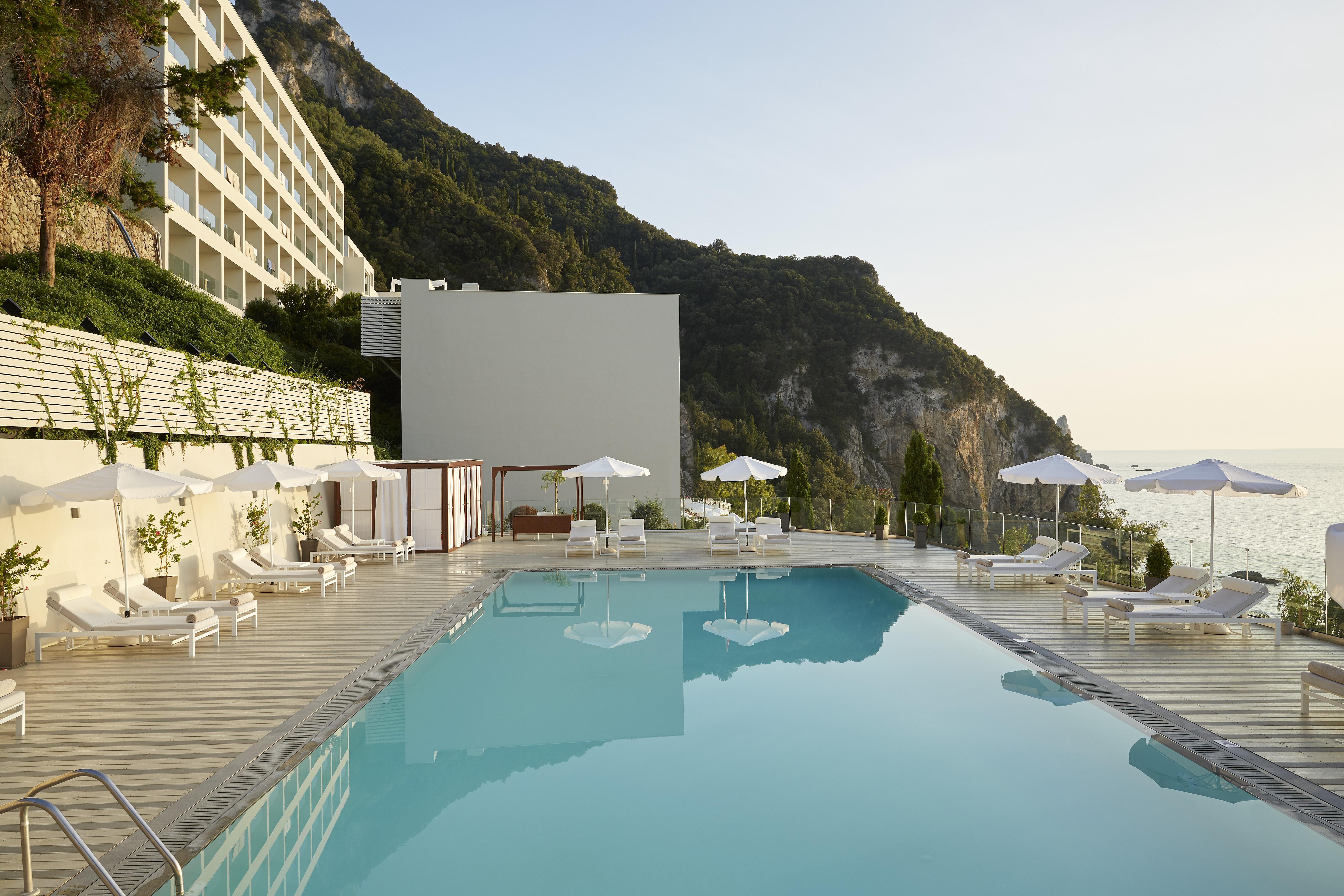Alkyna Lifestyle Beach Resort Ex La Grotta Verde (Adults Only) Agios Gordios  Ngoại thất bức ảnh The pool at the Hotel Eden Roc Capri